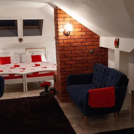 Apartment Szumi *